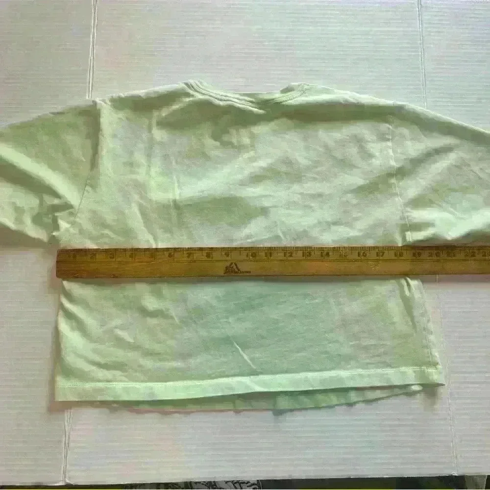 Nike cropped lime green t shirt with front pocket tag detail Rare! Size small